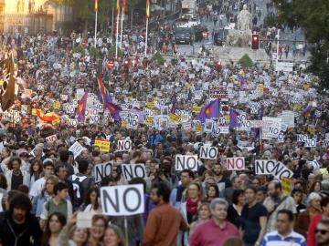 Miles de personas han participado pacíficamente en la manifestación "Rodea el Congreso" Miles de personas han participado pacíficamente en la manifestación "Rodea el Congreso"