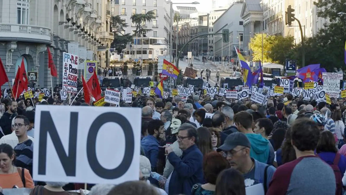 La manifestación de 'Rodea el Congreso' antes de su inicio La manifestación de 'Rodea el Congreso' antes de su inicio