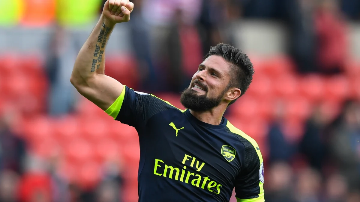 Giroud celebra un gol