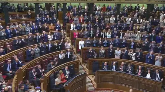 El hemiciclo aplaude la réplica de Hernando a Rufián El hemiciclo aplaude la réplica de Hernando a Rufián