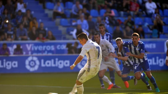 Cristiano Ronaldo lanza el penalti que supuso el 1-1 Cristiano Ronaldo lanza el penalti que supuso el 1-1