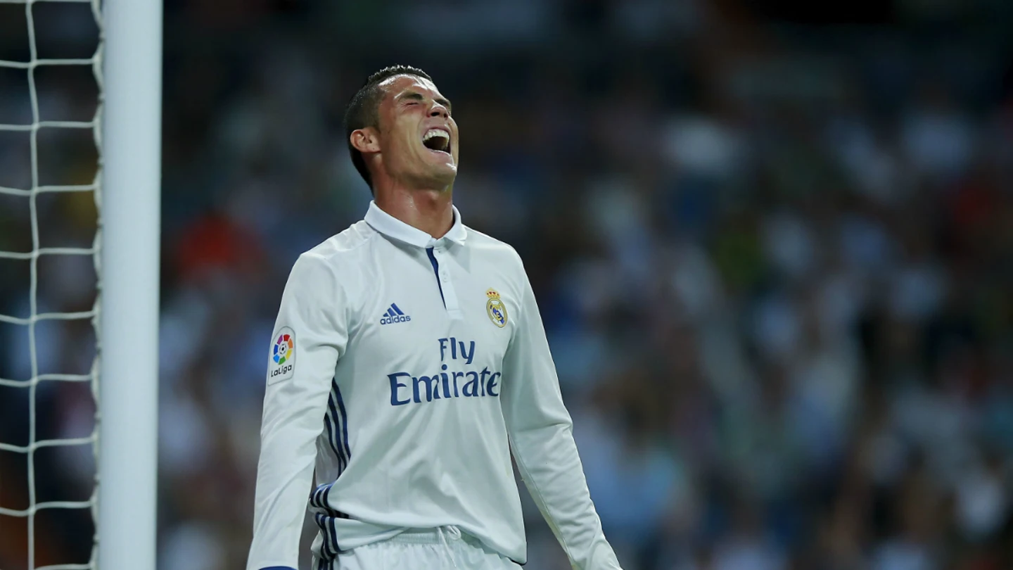 Ronaldo se lamenta Ronaldo se lamenta