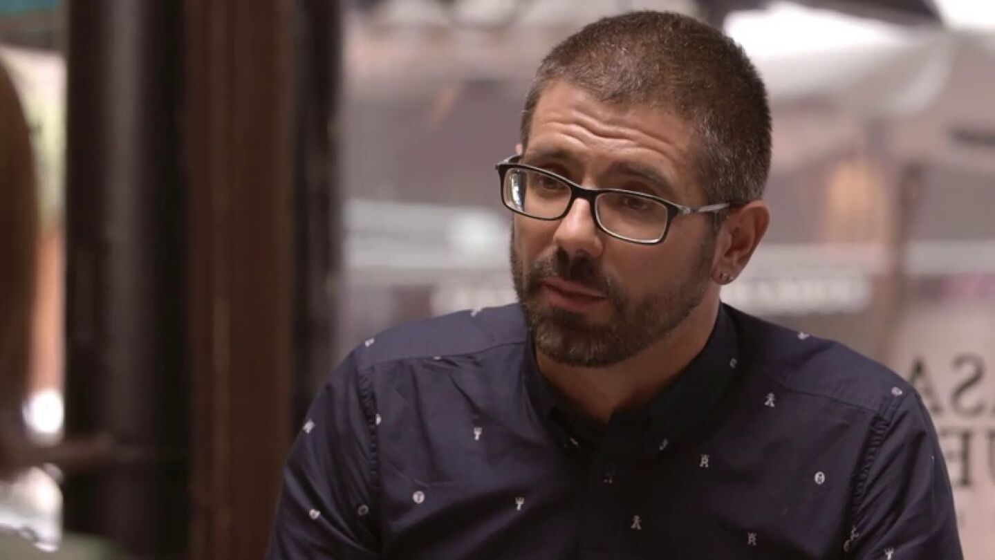 Frame 156.394003 de: Miguel &Aacute;ngel, militante del PSC: "Igual prefiero 60 o 50 diputados y mantener nuestra posici&oacute;n pol&iacute;tica intacta"