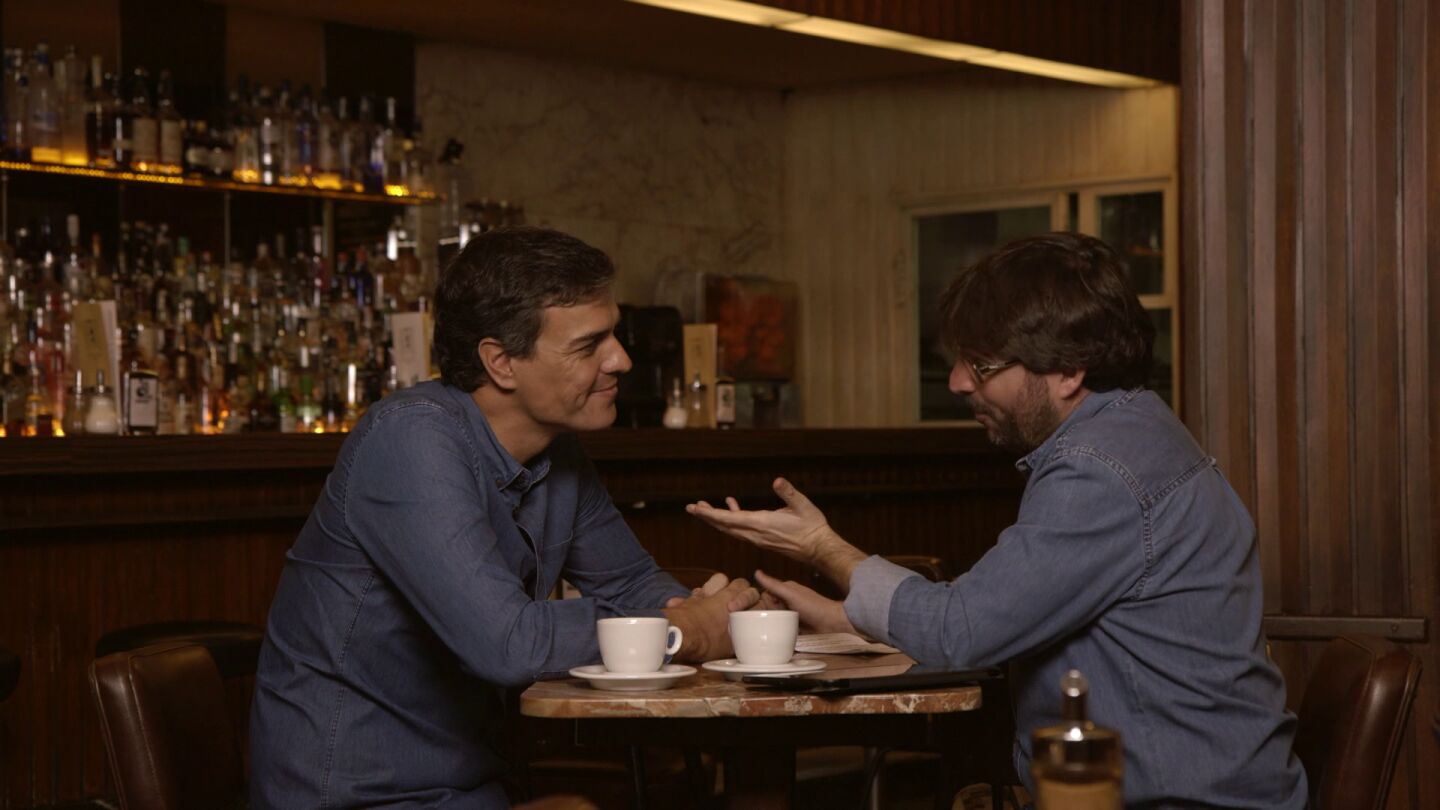 Jordi &Eacute;vole, a Pedro S&aacute;nchez: "Empezaste como el guapo, eras sex symbol y ahora te has convertido en el symbol"