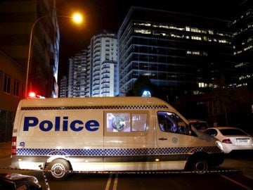 They investigate a police officer for reducing a 95-year-old woman with a taser in an Australian residence