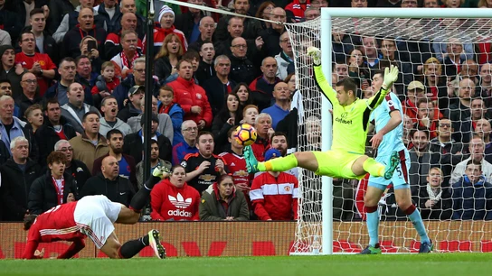 Parada de Heaton a Ibrahimovic Parada de Heaton a Ibrahimovic