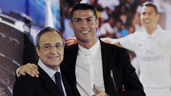 Florentino Pérez junto a Cristiano Ronaldo Florentino Pérez junto a Cristiano Ronaldo