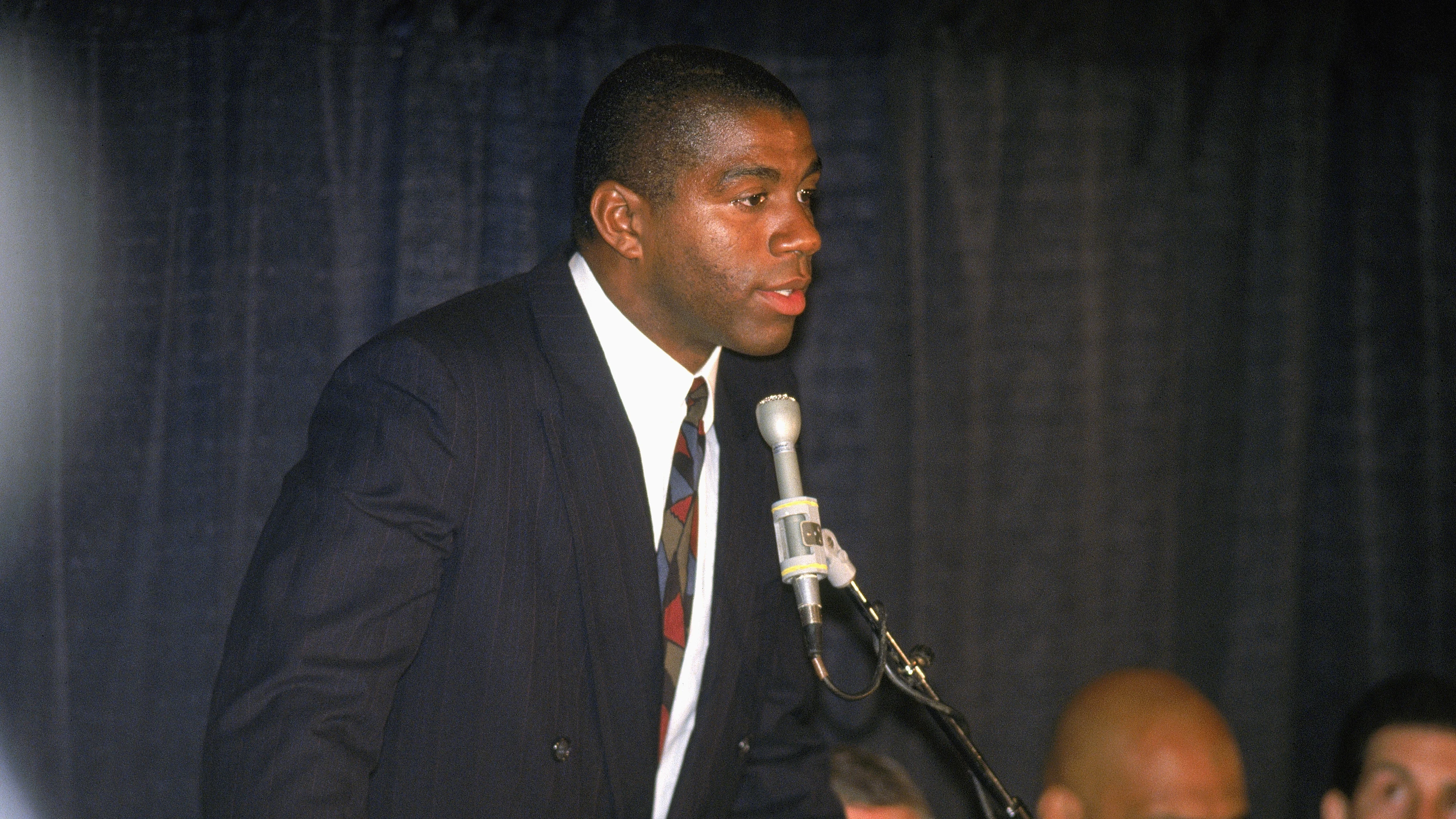 Magic Johnson, en la rueda de prensa en la que anunció su enfermedad