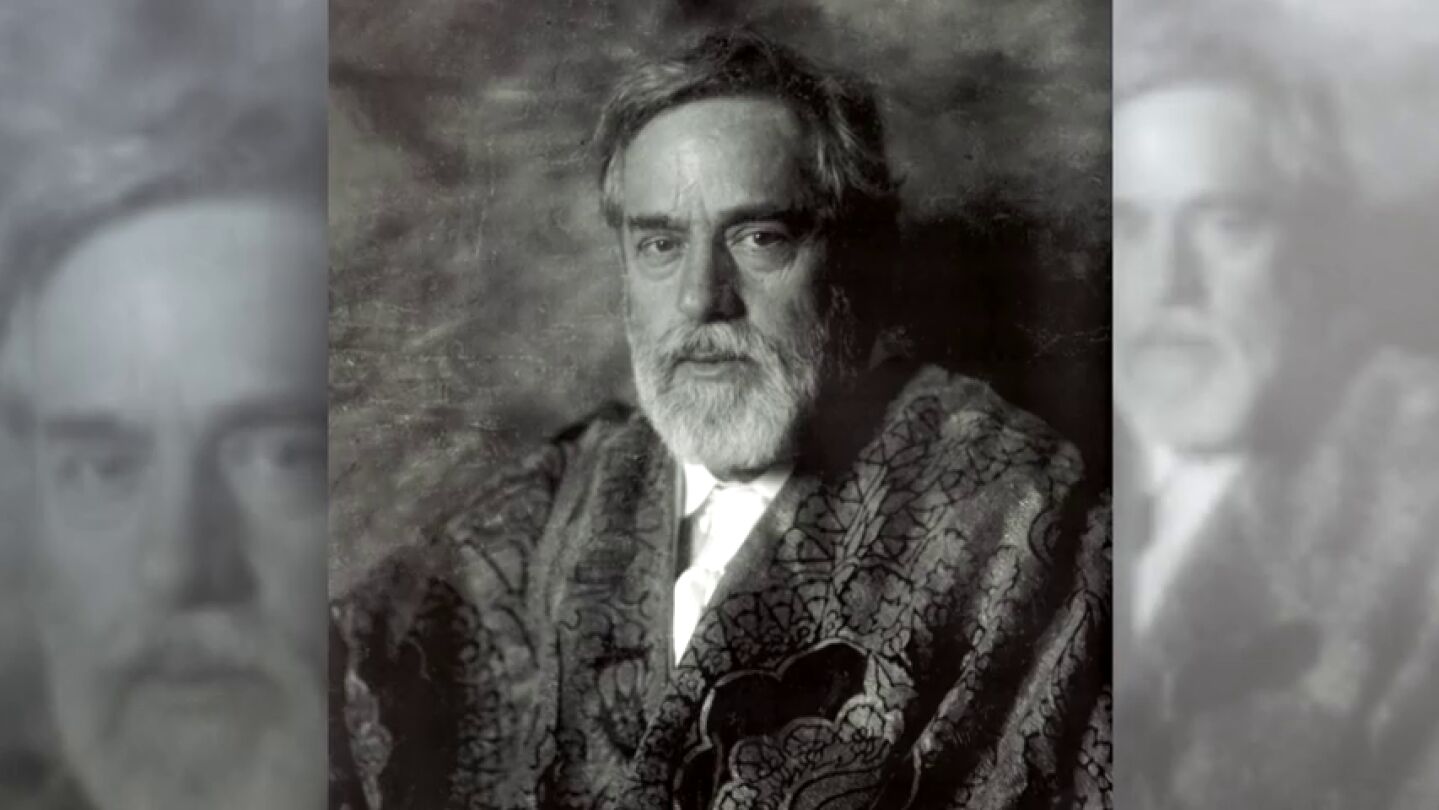 Frame 6.154088 de: Mariano Fortuny, arte mucho m&aacute;s all&aacute; del dise&ntilde;o del vestido 'Delphos'