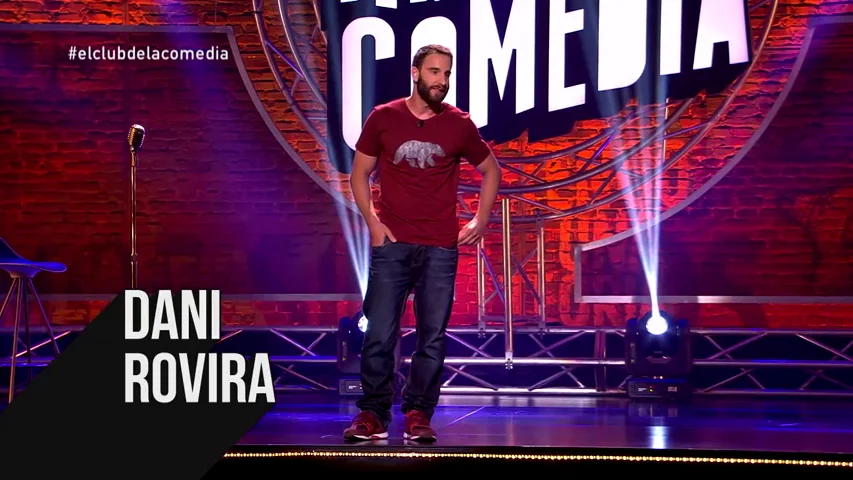 Frame 7.73399 de: Así empieza el monólogo de Dani Rovira en El Club de la Comedia: "Vi un chino muy chico, y pensé, igual no ha terminado de venir"