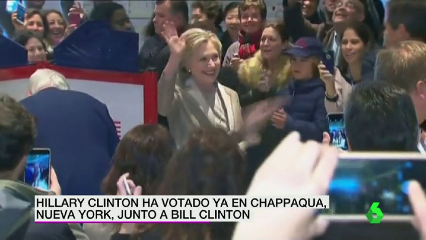 Frame 25.836584 de: hillary vota