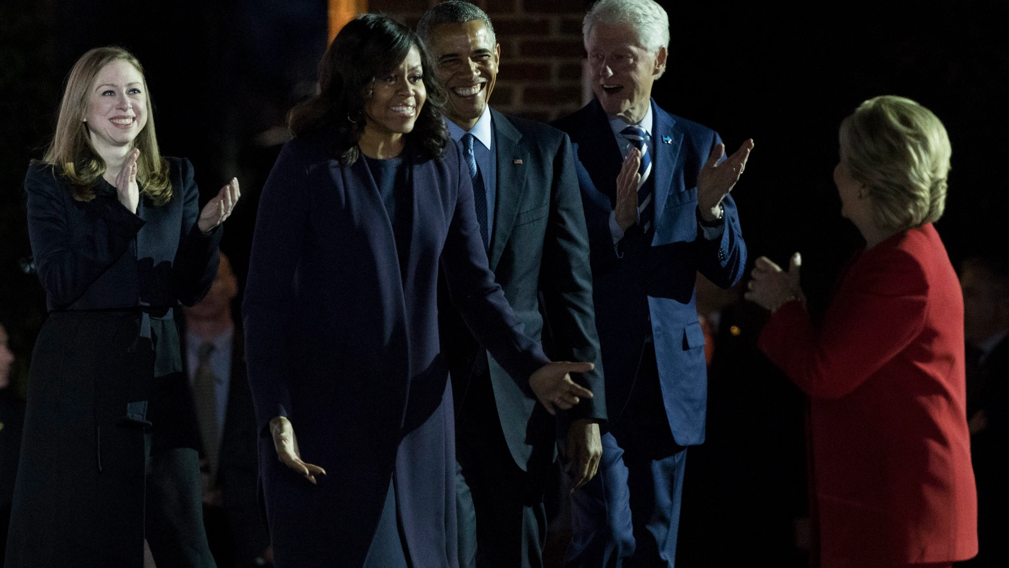 Los Obama apoyan a Hillary Clinton en su cierre de campaña