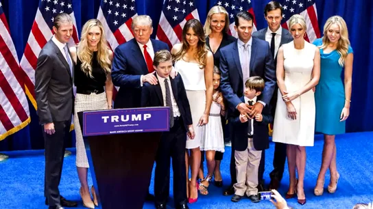 La familia Trump. Frame 44.080264 de: Trump y su familia imprimirán su estilo propio a la Casa Blanca