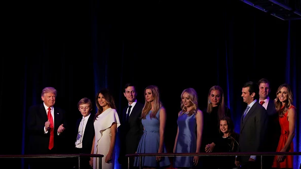 Donald Trump junto a su familia Donald Trump junto a su familia