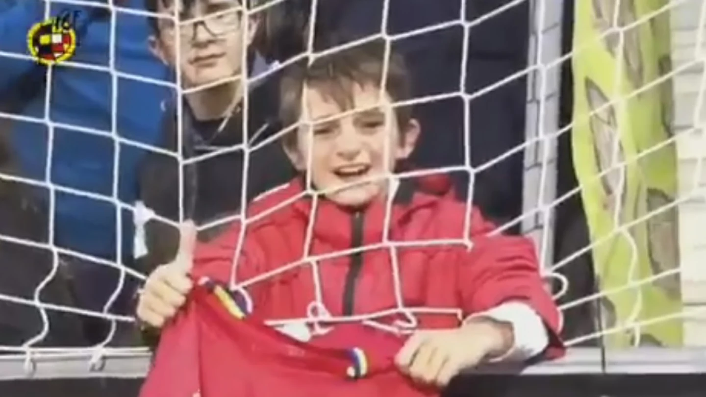 Un niño con la camiseta de Morata en Las Rozas Un niño con la camiseta de Morata en Las Rozas