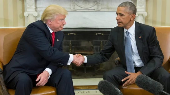 Obama recibe a Trump en la Casa Blanca para iniciar el traspaso de poderes Obama recibe a Trump en la Casa Blanca para iniciar el traspaso de poderes