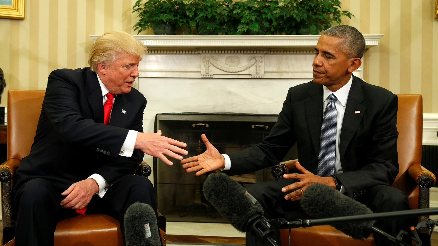 Obama recibe a Trump en la Casa Blanca para iniciar el traspaso de poderes Obama recibe a Trump en la Casa Blanca para iniciar el traspaso de poderes