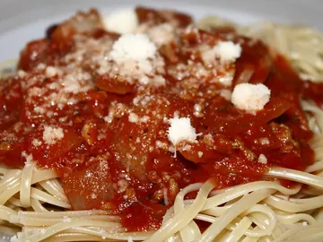Yo quiero pasta, pasta. Yo quiero pasta, pasta. Tú quieres, ¡pasta! Yo quiero pasta, pasta. Yo quiero pasta, pasta. Tú quieres, ¡pasta!