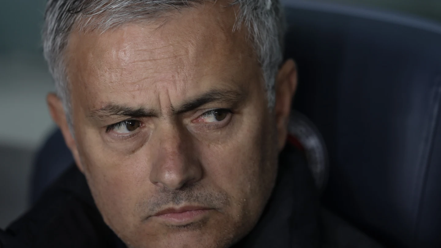 José Mourinho, durante un partido del Manchester United José Mourinho, durante un partido del Manchester United