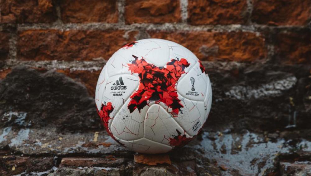 Se presenta el el balón oficial de la Copa Confederaciones 2017