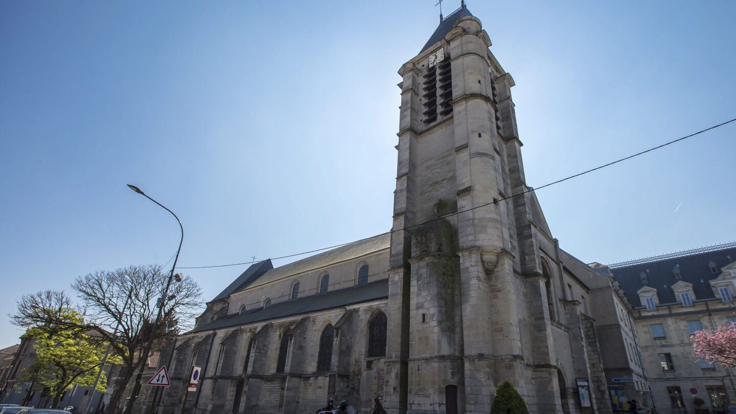 Fachada de la iglesia Saint-Cyr and Sainte-Julitte, en Villejuif, contra la que planeaba atentar 