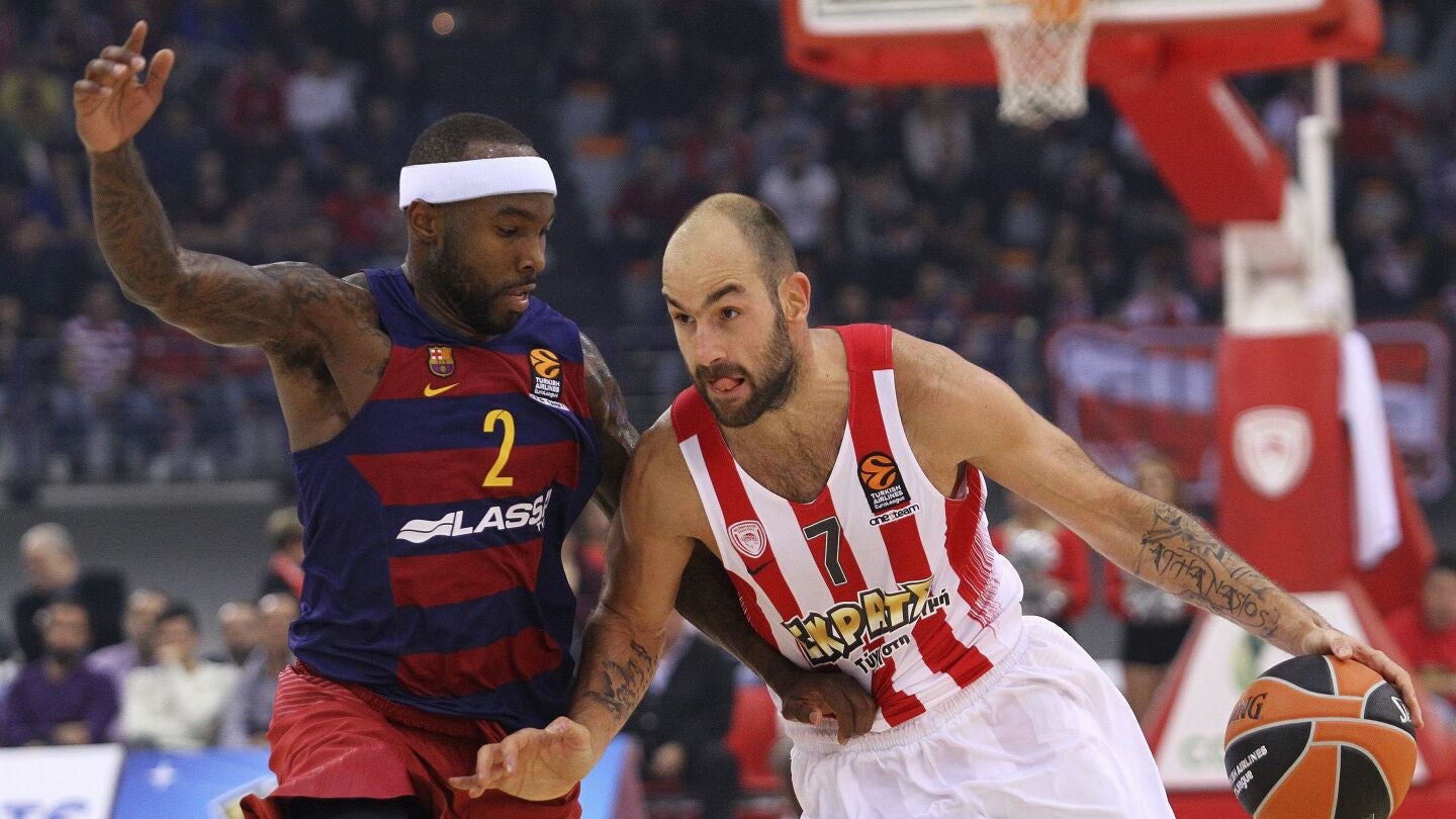 Spanoulis penetra a canasta ante la defensa de Rice