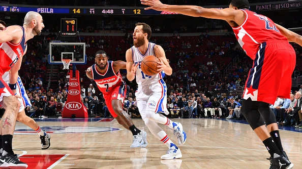 Sergio Rodr&iacute;guez, en acci&oacute;n ante los Sixers