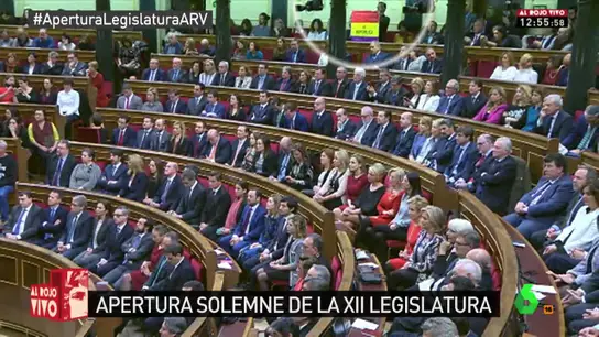 Una bandera republicana durante el discurso del rey Una bandera republicana durante el discurso del rey