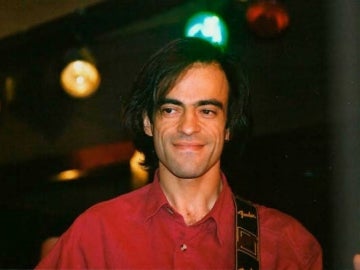 Enrique Urquijo Enrique Urquijo