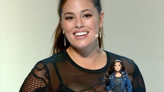 La barbie de la modelo curvy Ashley Graham La barbie de la modelo curvy Ashley Graham