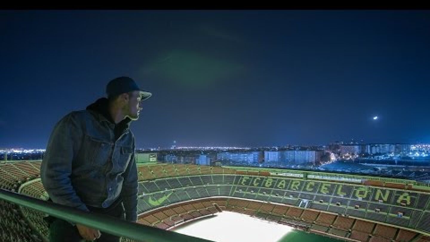 Escalan el Camp Nou