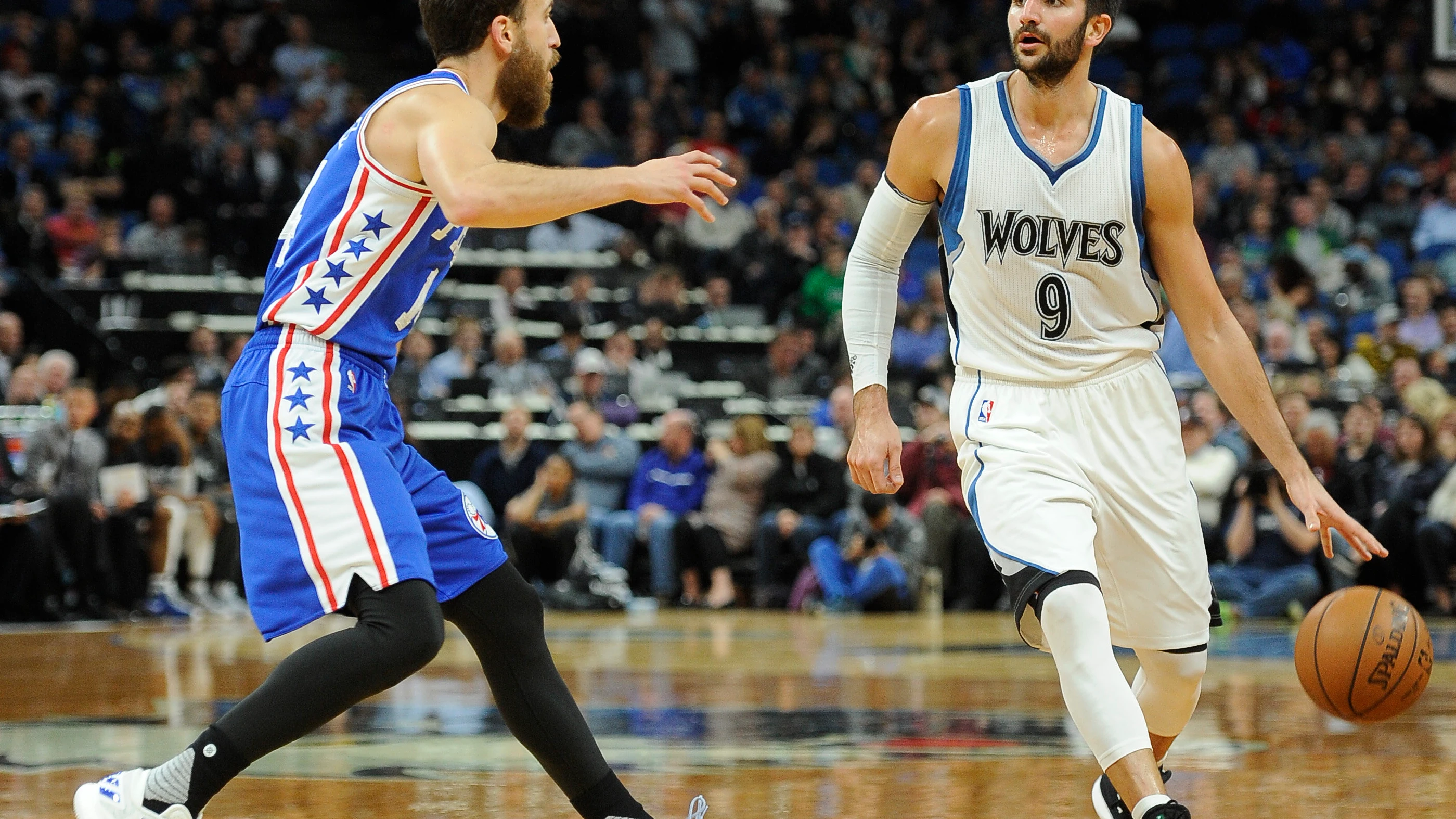 Ricky Rubio, en acción ante Sergio Rodríguez