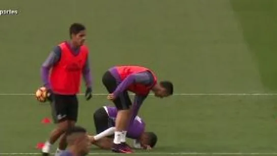 La terrible entrada de Cristiano Ronaldo a Lucas La terrible entrada de Cristiano Ronaldo a Lucas