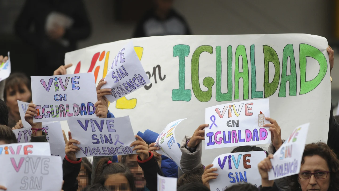 Concentración de repulsa contra el crimen machista de León Concentración de repulsa contra el crimen machista de León
