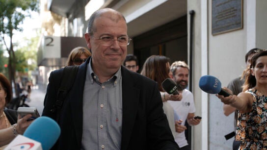 Jos&eacute; Zaragoza hablando con los medios (Archivo) 