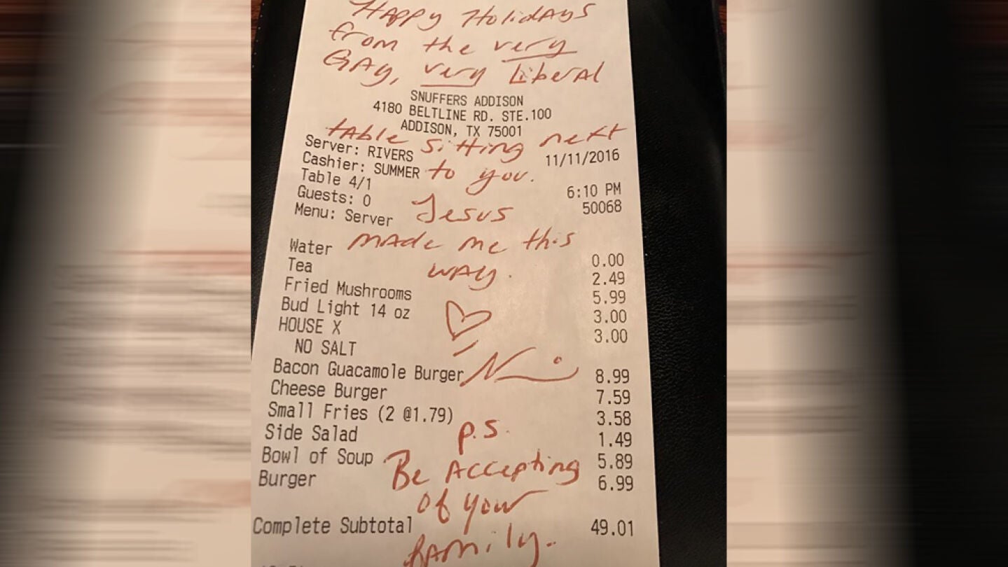 Cuenta del restaurante de una familia hom&oacute;foba