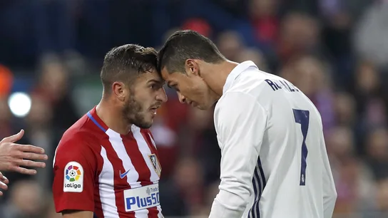 Koke en un enfrentamiento con Cristiano Ronaldo Koke en un enfrentamiento con Cristiano Ronaldo