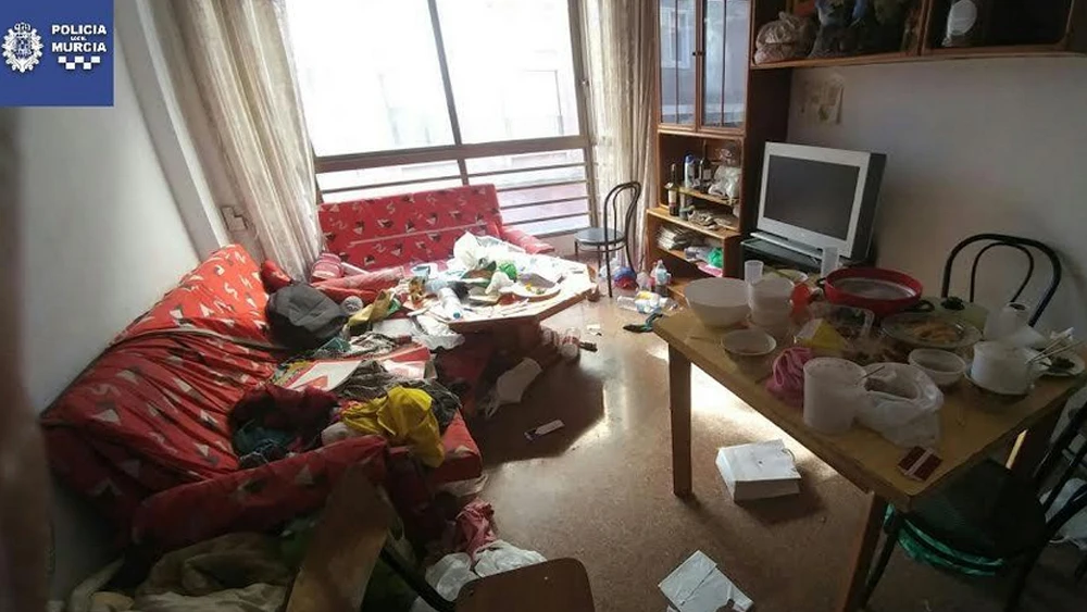 Estado de la vivienda en la que dos menores llevaban un mes viviendo