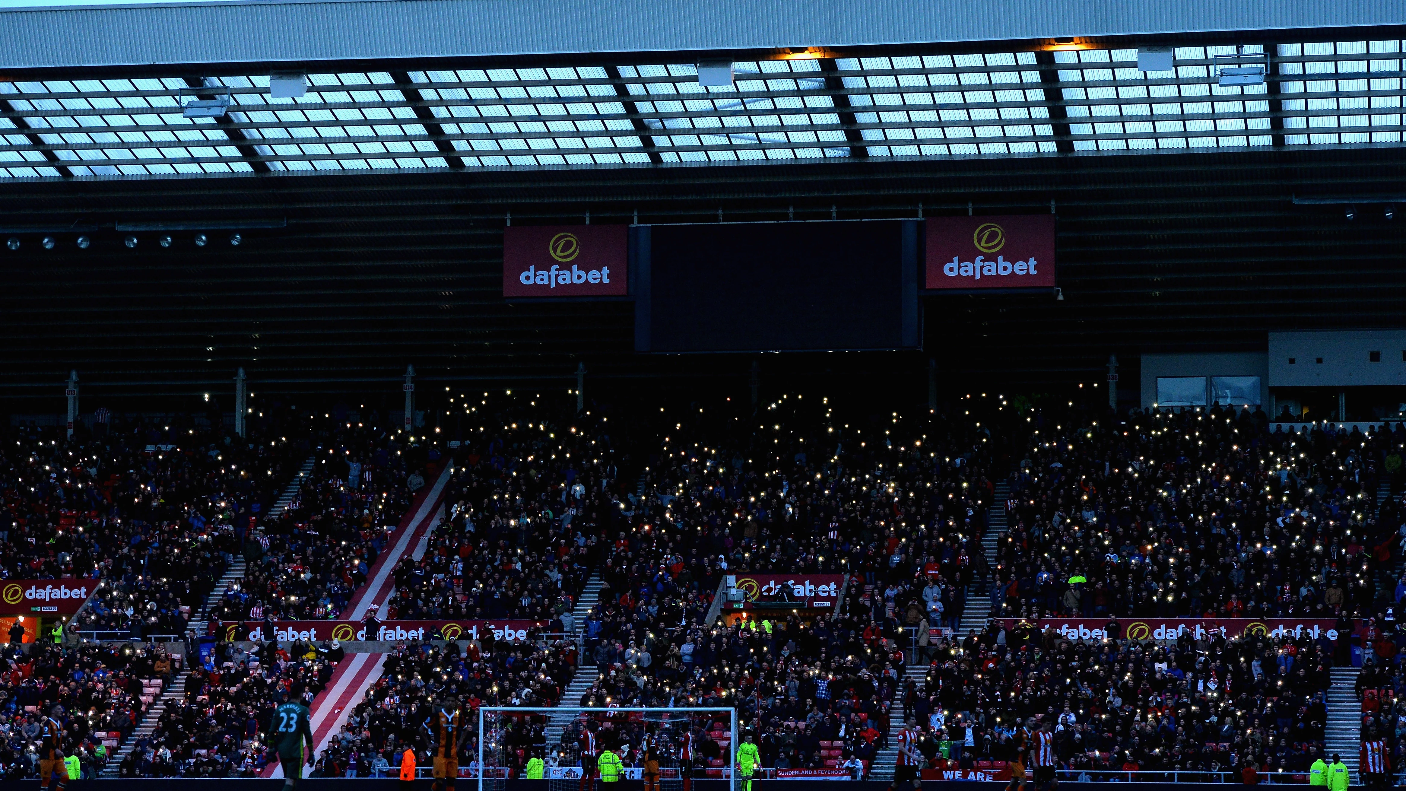 El 'Stadium of light' sin luz durante el Sunderland-Hull City