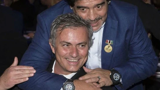 Mourinho, con Maradona Mourinho, con Maradona