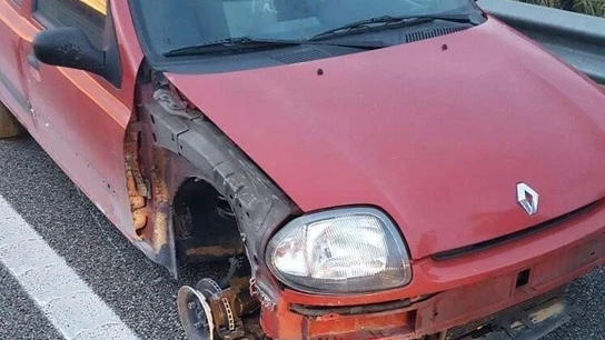 Fotografía facilitada por los Mossos d'Esquadra del vehículo Fotografía facilitada por los Mossos d'Esquadra del vehículo