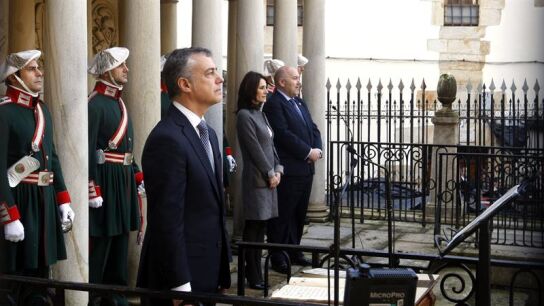 Urkullu jurando su cargo como lehendakari