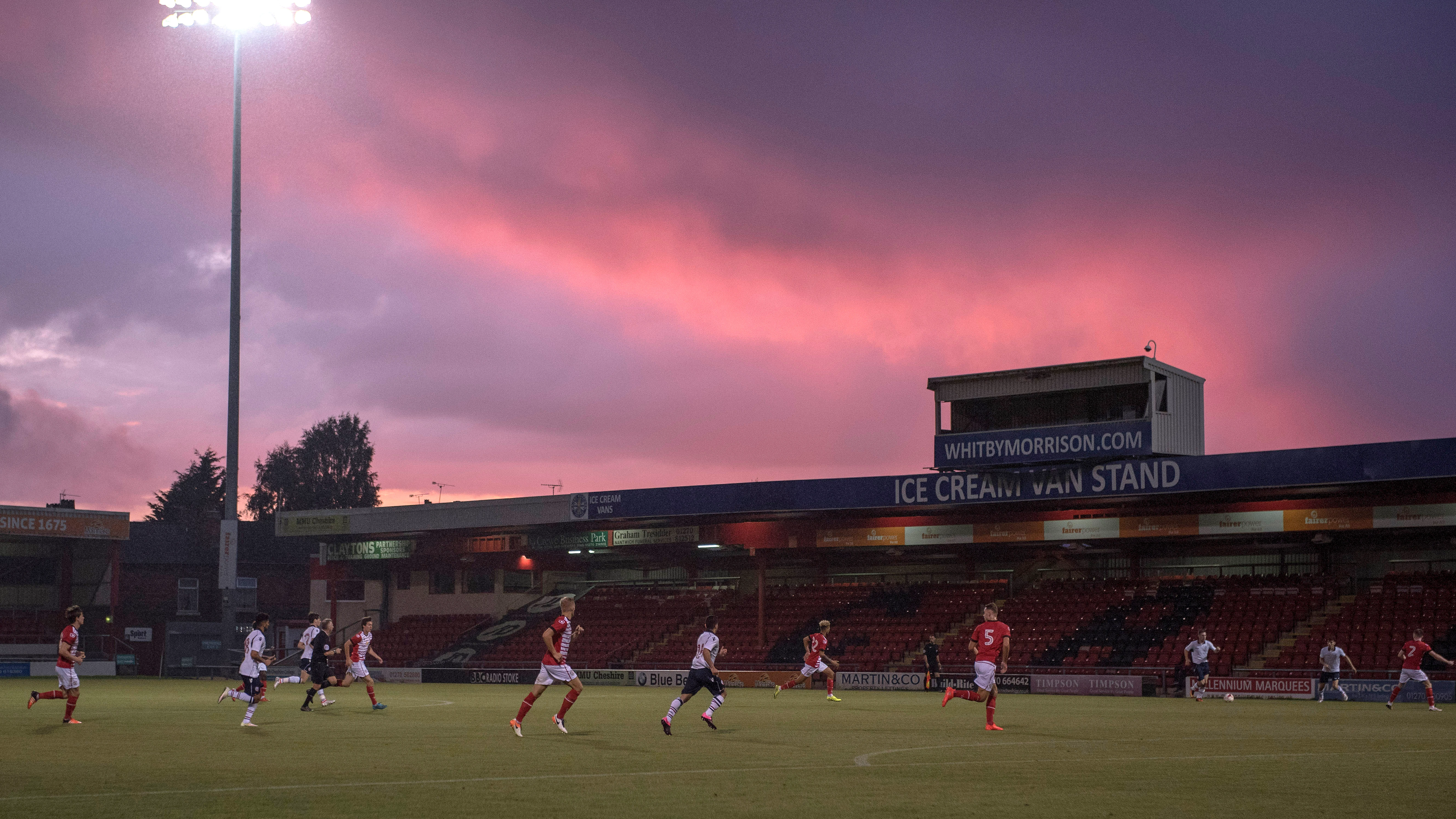 Campo del Crewe Alexandre Campo del Crewe Alexandre
