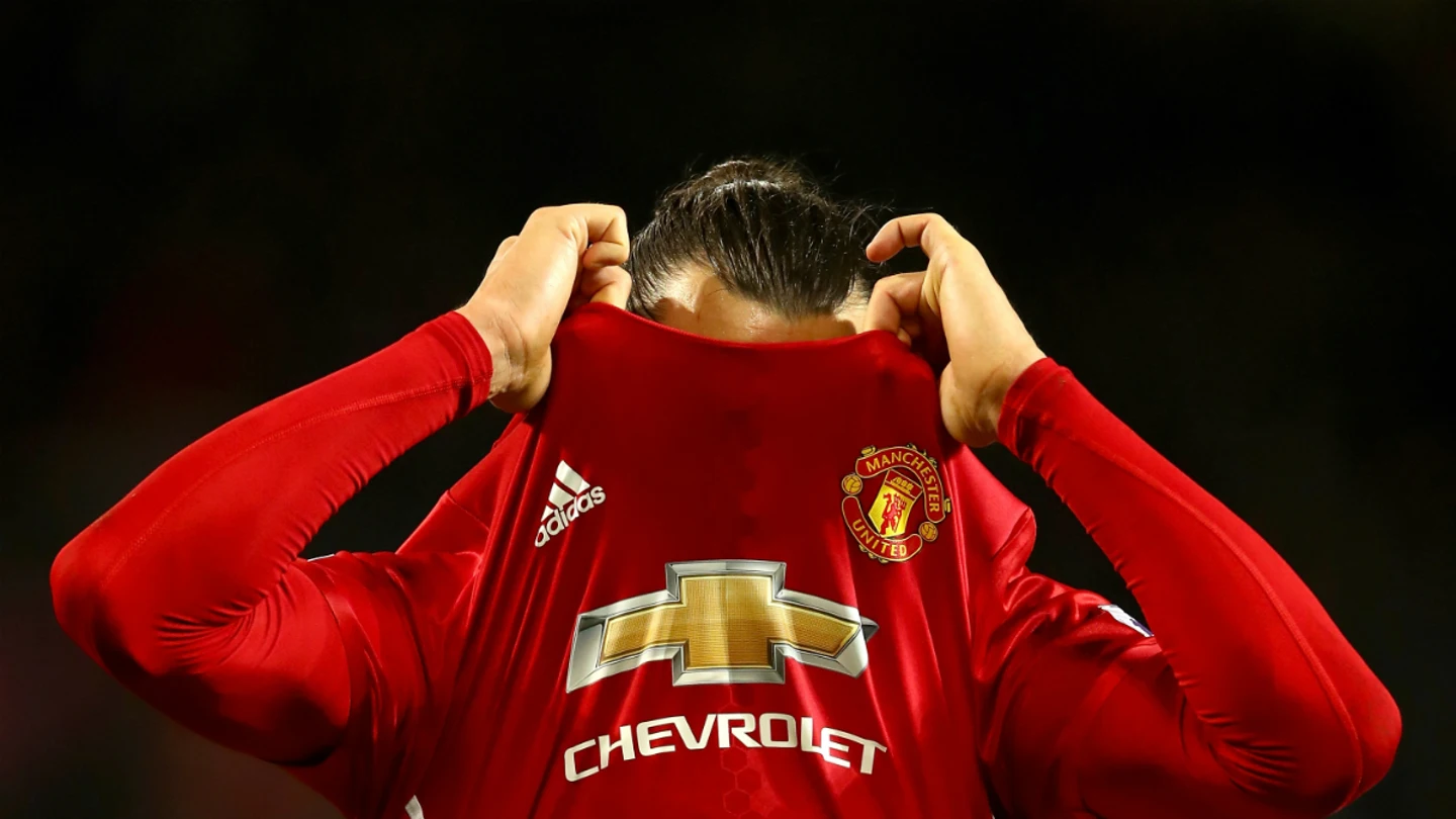 Ibrahimovic se lamenta Ibrahimovic se lamenta