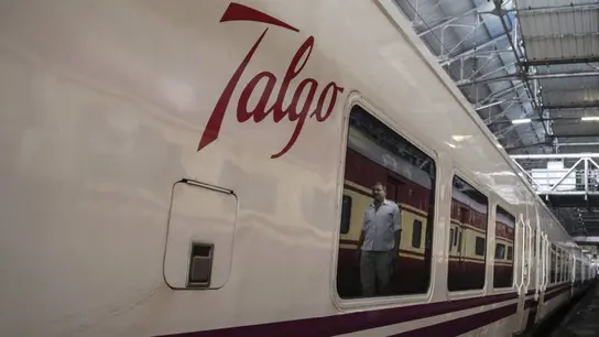 Uno de los trenes de la empresa española Talgo Uno de los trenes de la empresa española Talgo