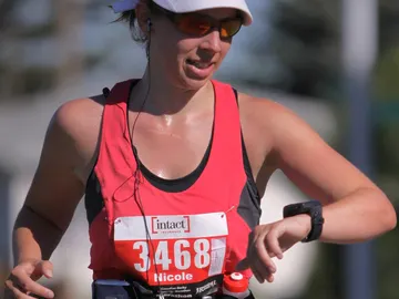 Deportista con Smartwatch Deportista con Smartwatch