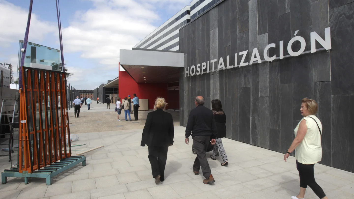 Vista del Hospital Universitario Central de Asturias (HUCA). Vista del Hospital Universitario Central de Asturias (HUCA).