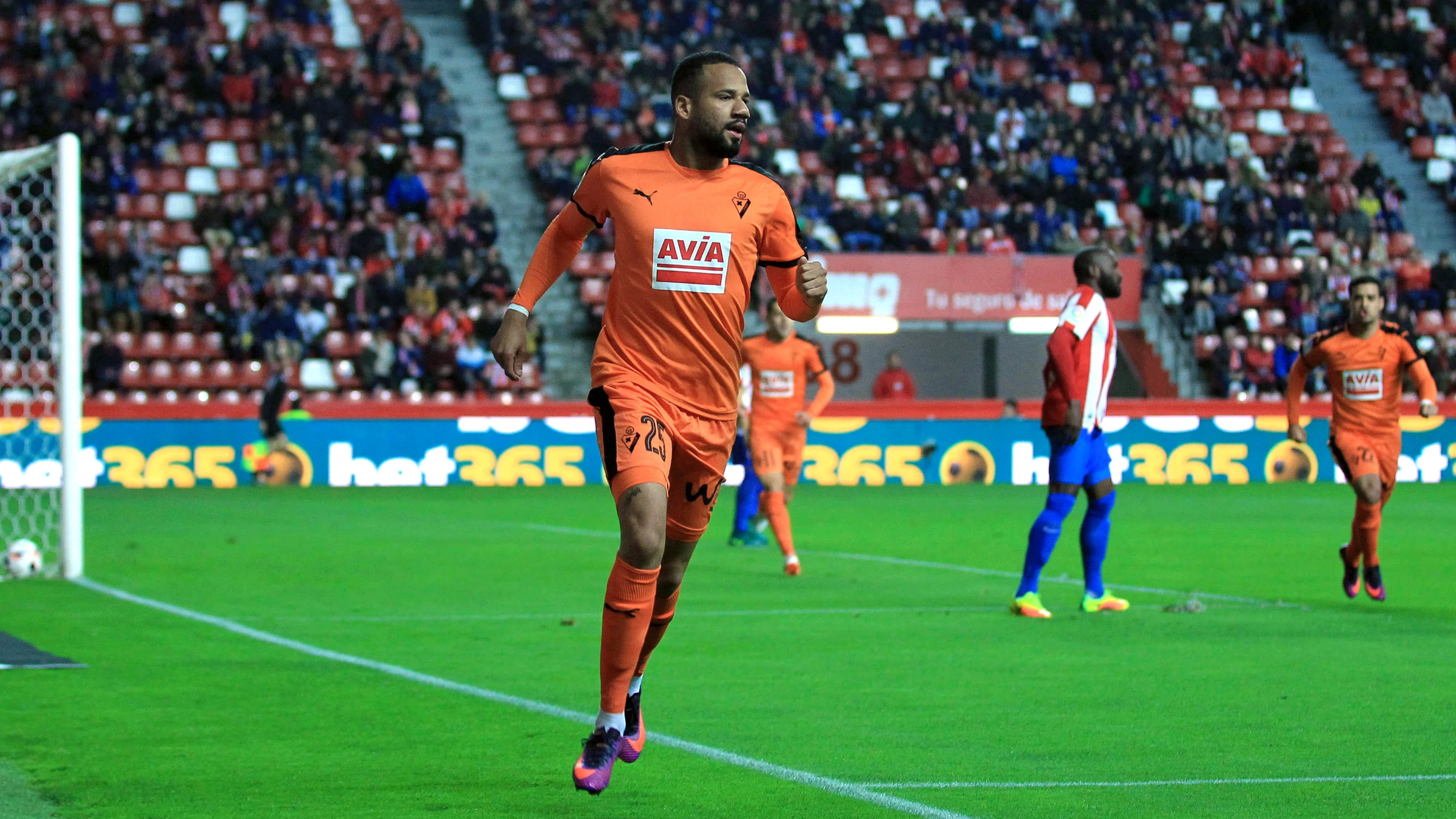 'Bebé' celebra su gol contra el Sporting