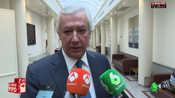 Frame 6.072637 de: Arenas, sobre el ofrecimiento de Bárcenas para exculparle de Gürtel: "Soy ajeno a esa polémica y a esos mensajes"