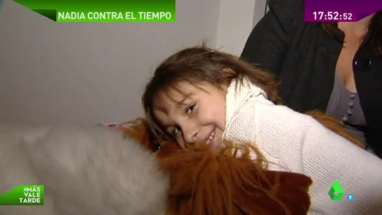 Frame 98.786761 de: Miles de donaciones dan una nueva oportunidad a Nadia, una niña de 11 años con las células de una mujer de 80 Frame 98.786761 de: Miles de donaciones dan una nueva oportunidad a Nadia, una niña de 11 años con las células de una mujer de 80